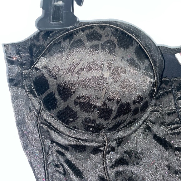 Vintage Black corset with glitter and black cheetah print - Picture 5 of 6